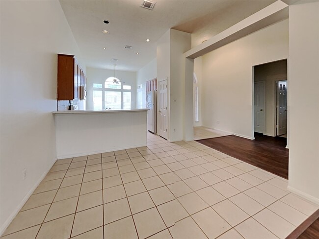 Photo - 534 Starkstone Ct