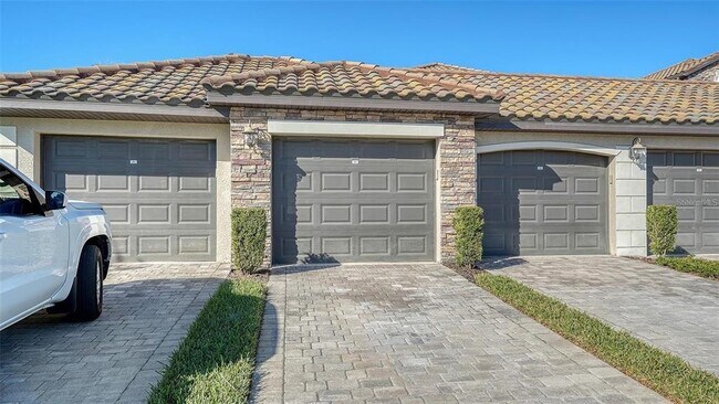 5537 Palmer Cir Unidad 201