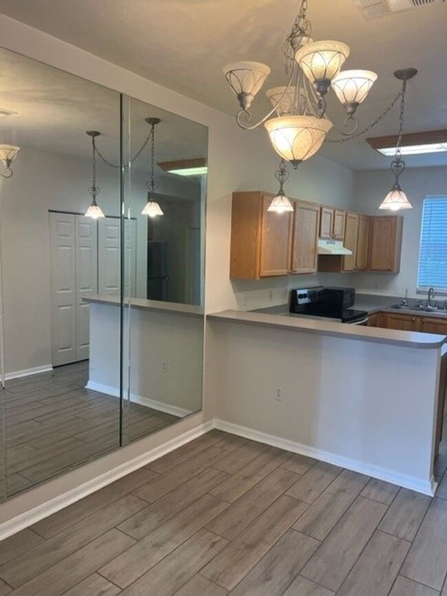 Photo - Spacious townhome in Kensington North