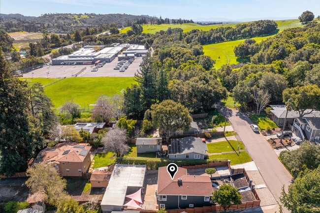 Photo - 8124 Greenly Dr