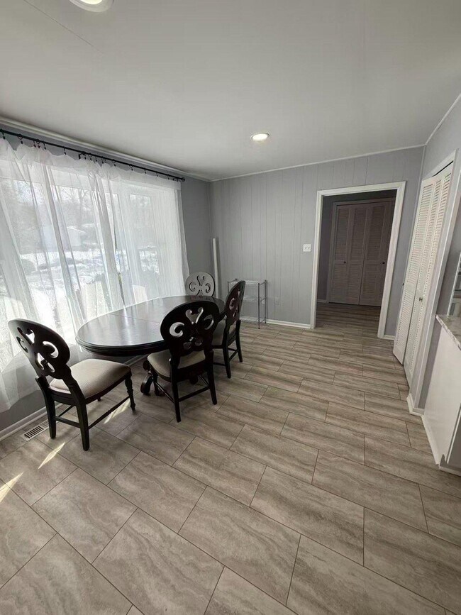 Photo - 1716 Pine Valley Dr