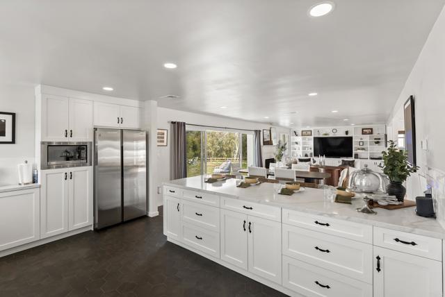 Photo - 5306 Linea Del Cielo