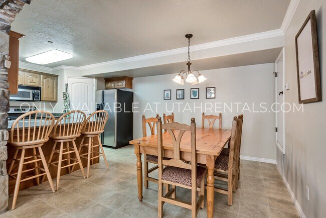 956 W 580 S Unit 119