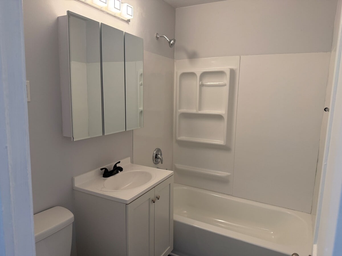 Photo - 706 S Hunter