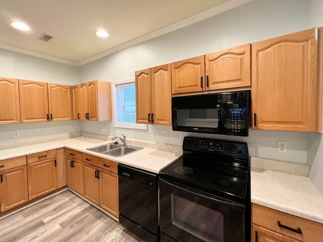 Photo - Spacious 2 Bed Condo!