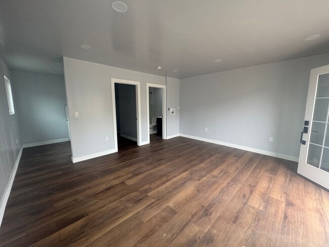 Photo - NEW AND BEAUTIFUL PRIVATE ADU