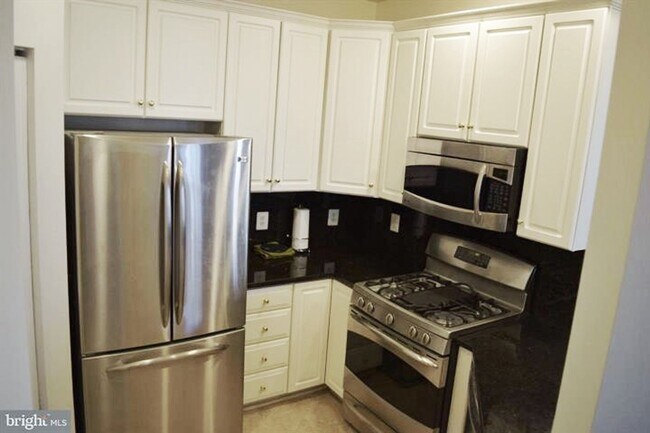 Photo - When luxury living, convenience and affordability converge the result is magical! Amazing location!