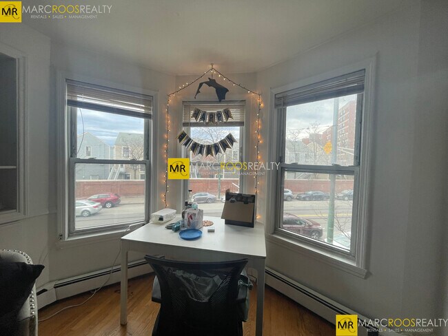 852 Huntington Ave Unit 2