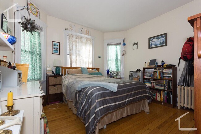 Photo - 333 Faneuil St