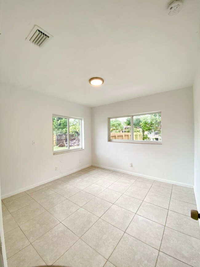 Dormitorio principal - 1317 NE 116th St