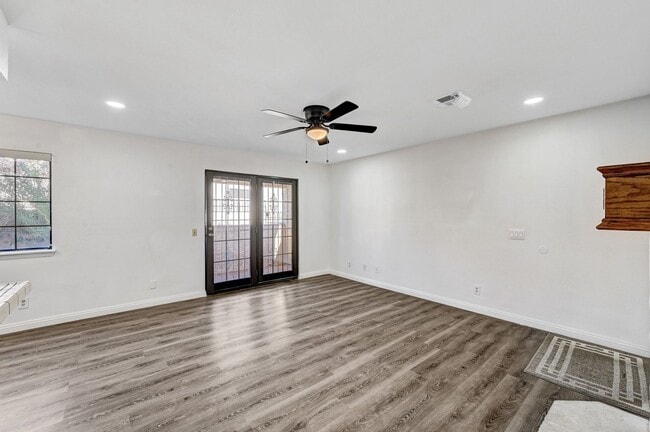 Photo - Clean and Ready to Move-in