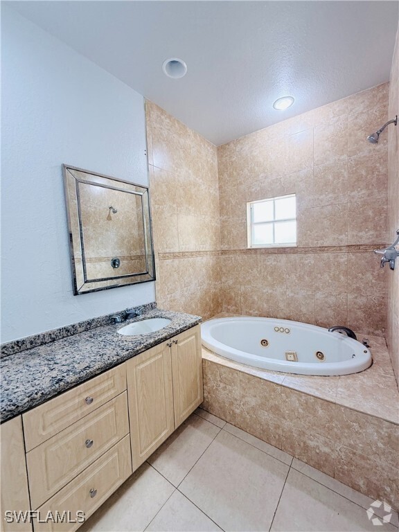 Building Photo - 3465 Everglades Blvd N Rental