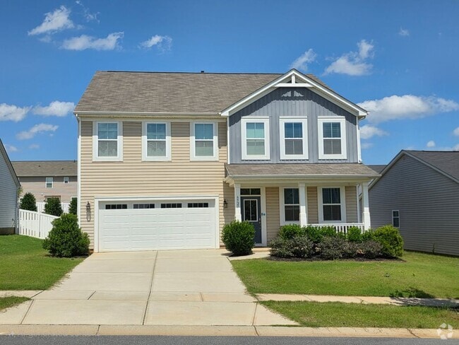 Building Photo - Huge 5 Bedroom / 4.5 Bathroom North Charlotte Rental