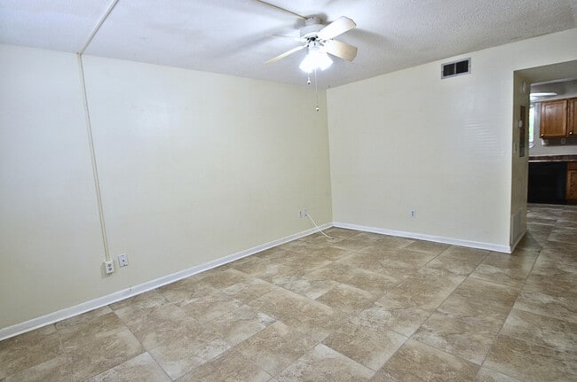 Photo - 154 Valencia Dr