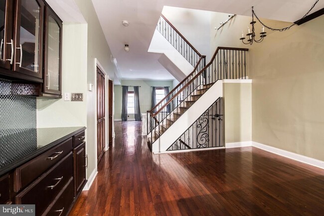 Photo - 822 N Ringgold St