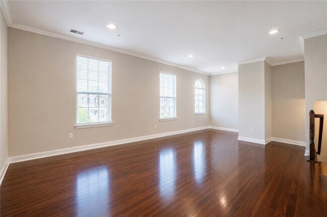 Photo - 248 Broadstone Dr