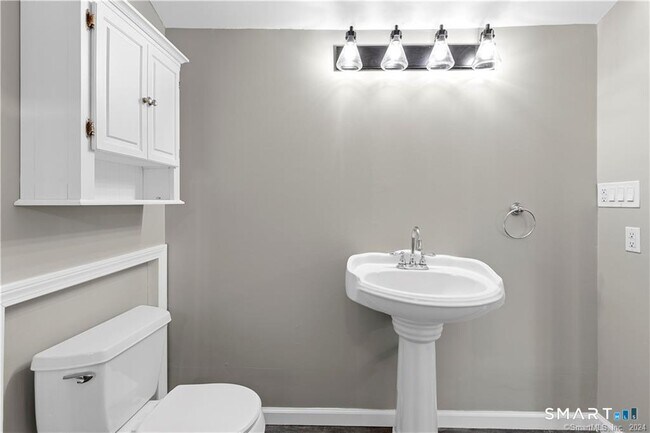 Photo - 1162 Moose Hill Rd