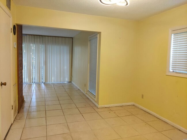 Photo - 1002 E Michigan St Unit A