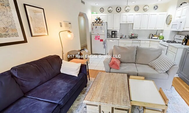 Building Photo - 12 Dean Rd Unit 3 Rental