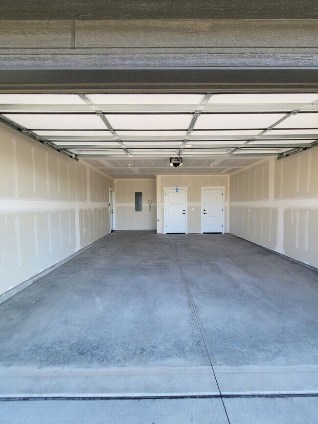 Photo - Beautiful New Construction!  3 Bedroom 2.5...