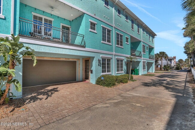 Photo - 129 11th St N Townhome