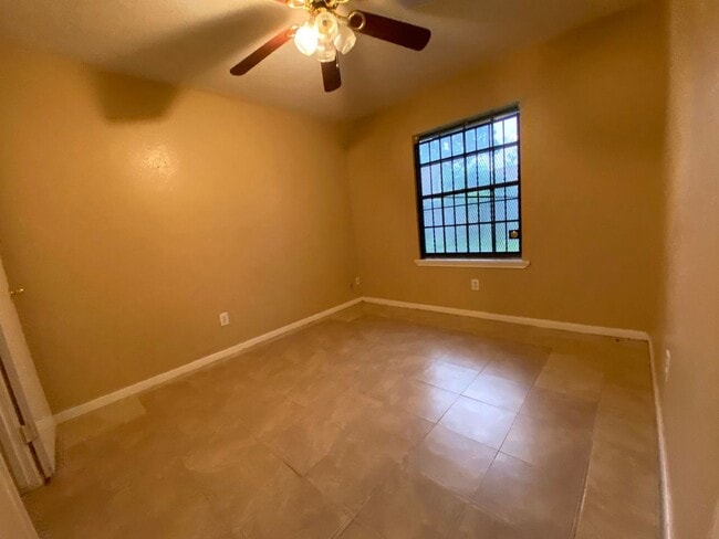 Photo - 4 Bed Home for Rent