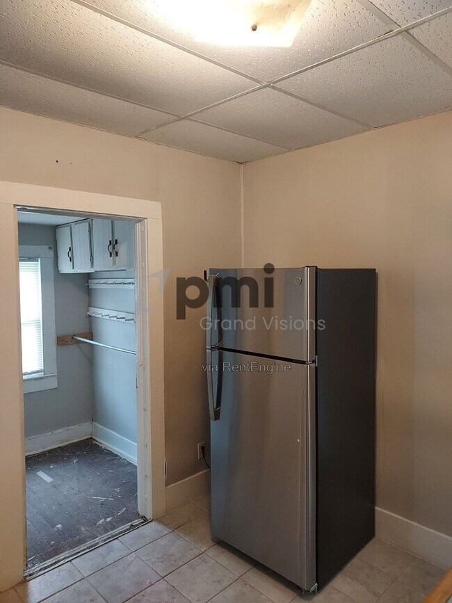 Photo - 1753 E Clay St