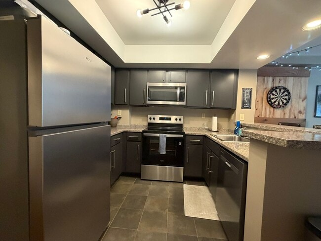 Photo - Available FALL 2026 @ $3600/Month! Beautiful 8th floor Lake Plaza unit ready for August 2026 Move... Unit 805