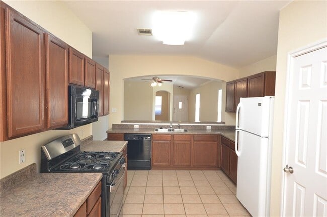 Photo - 114 Washington Square Dr