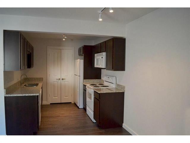 Photo - 3421 W 5th St Unit D