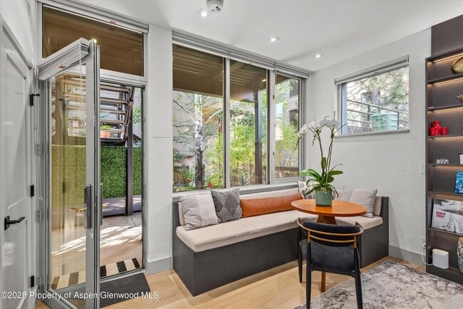 434 E Main St Unidad 104