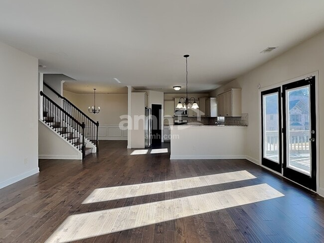 Photo - 2565 Dolostone Way