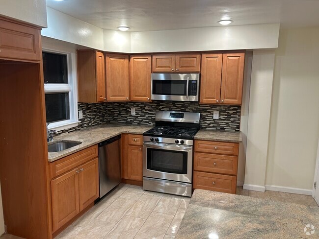 Building Photo - 14 Ayres Ct Rental
