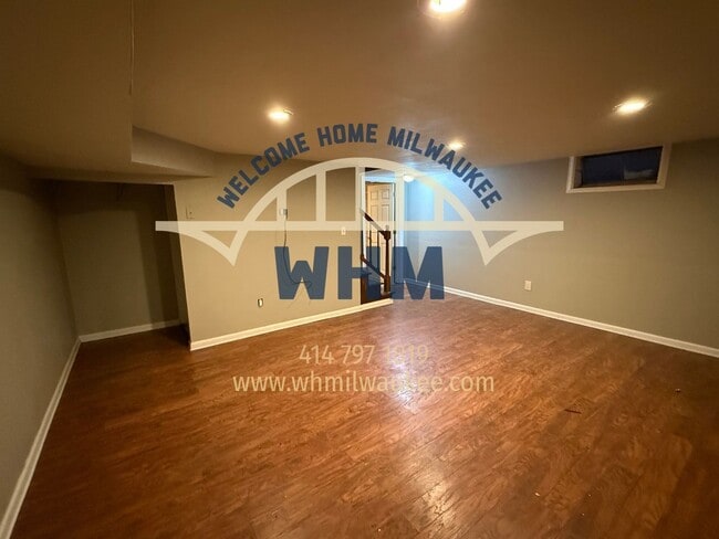 Photo - W170S7397 Parkland Dr