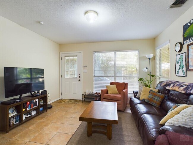 Photo - 4521 Avenue F