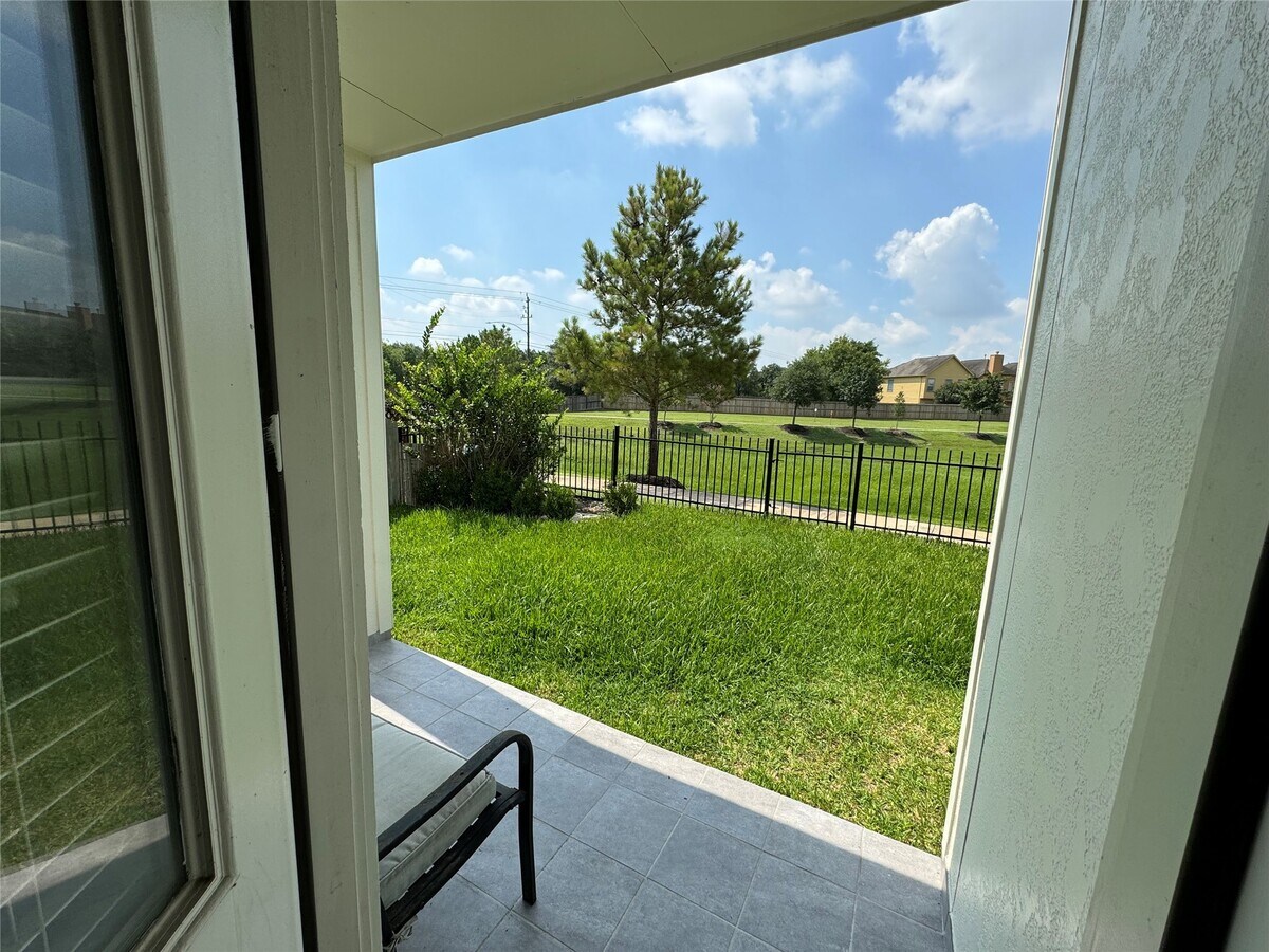 Photo - 2018 Royal Landing Dr