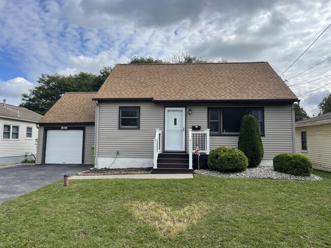 Photo - 616 Boston Rd