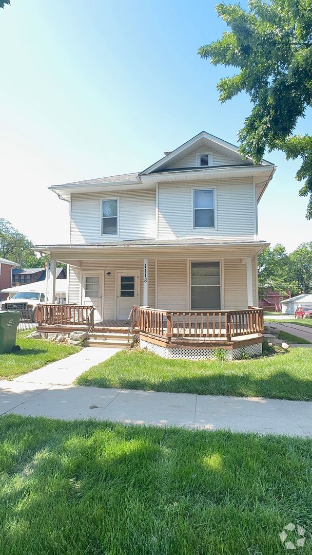 Building Photo - 3+ bedroom, 2 bath in south Lincoln Rental