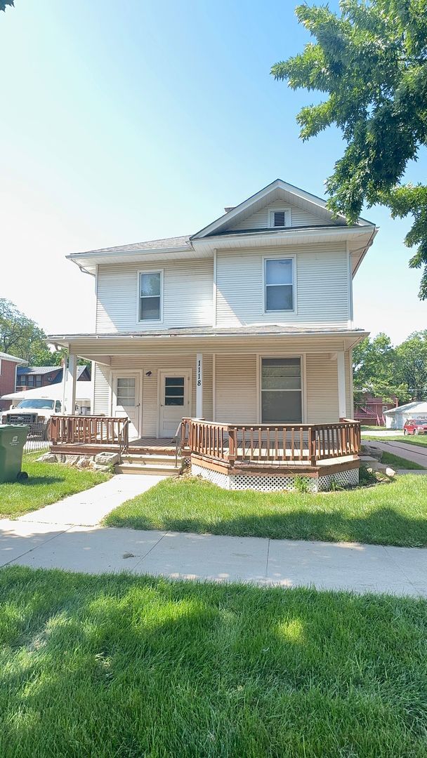 3+ bedroom, 2 bath in south Lincoln - 3+ bedroom, 2 bath in south Lincoln House