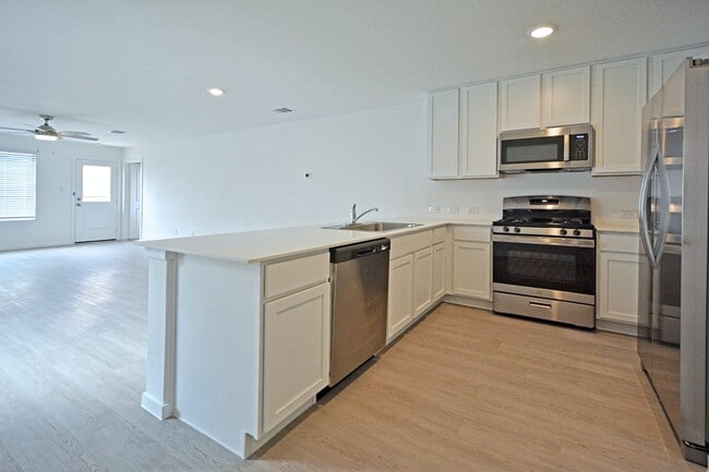 Photo - 1537 Hummock Steep