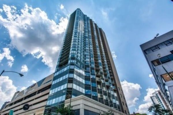 Building Photo - 111 W Maple St Unit 2209
