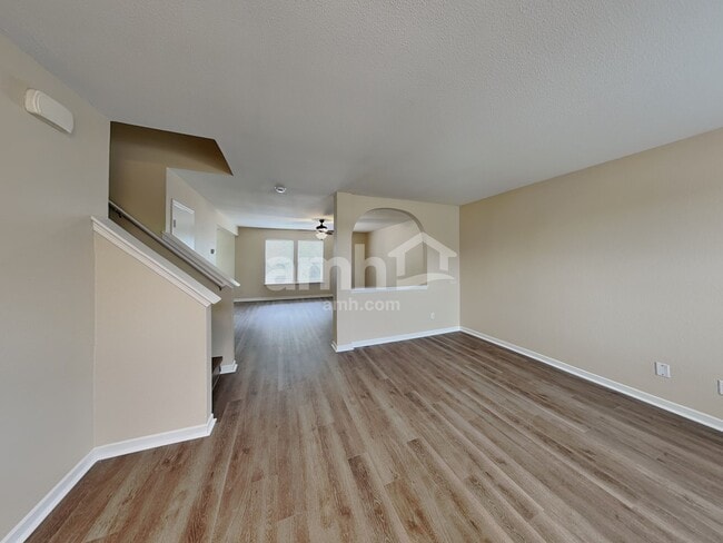 Photo - 1373 Bluestem Dr