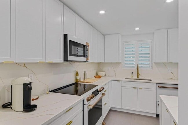 Photo - 765 Jeffery St Unidad 1-101