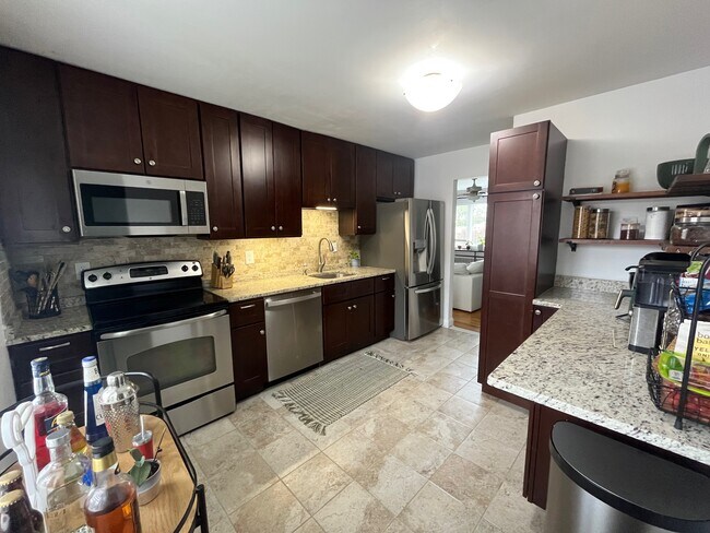 kitchen - 14 Troy Dr Condo Unit c
