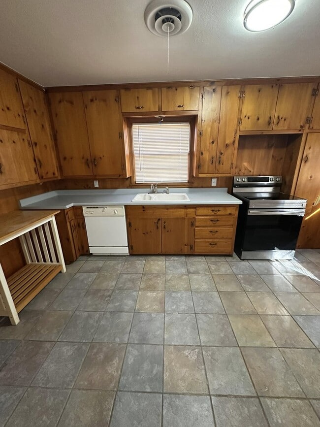 Photo - 2707 Pawnee Dr