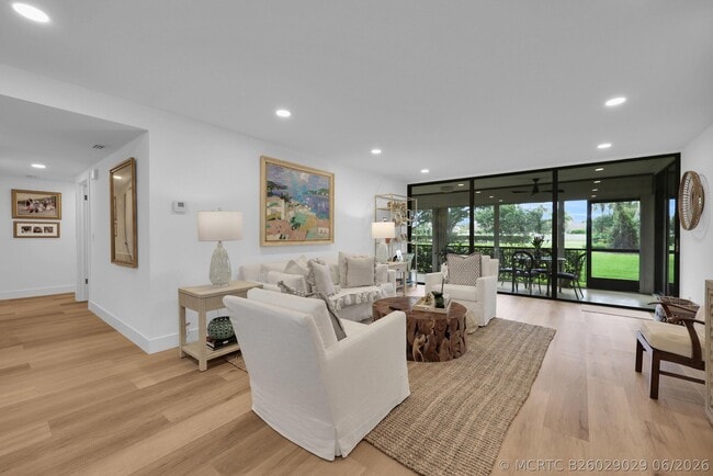 Photo - 10 SE Turtle Creek Dr Unit B