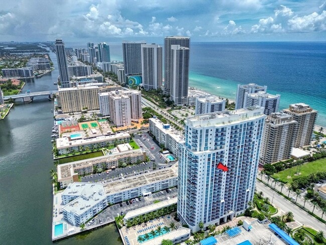 Photo - 1945 S Ocean Dr Unidad 1803