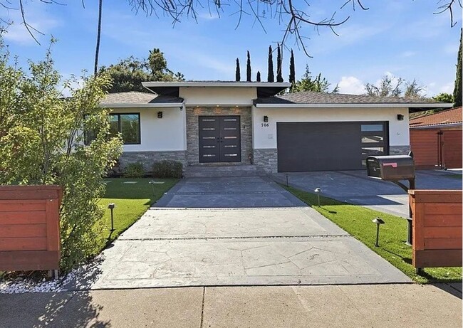 Building Photo - COMING SOON  / 4br - 2358SqFt - THE MOST GORGEOUS RENTAL HOME IN THE MISSION