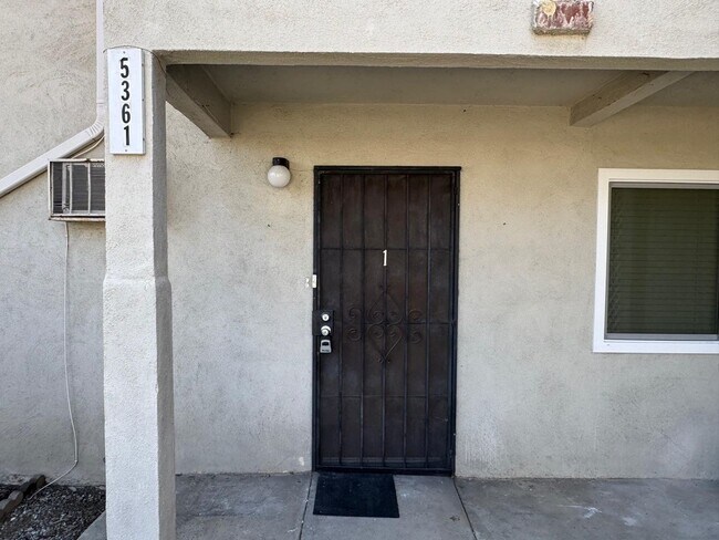 Photo - 5361 W Maitland St Unit 5361 Maitland 3