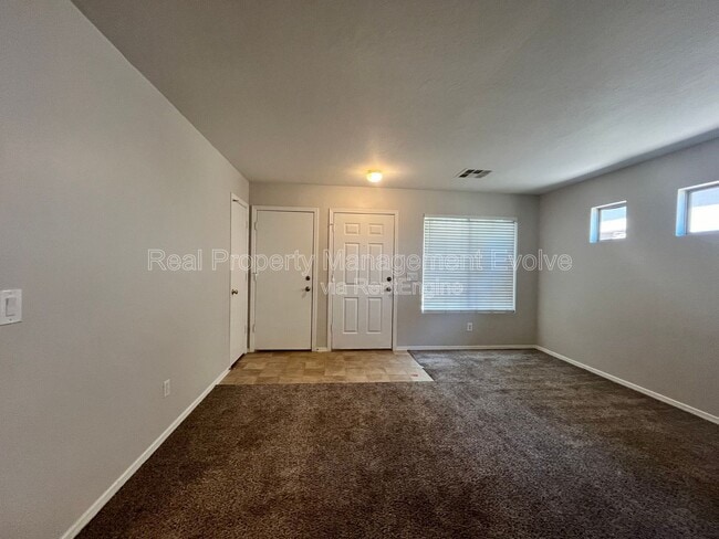 Photo - 14751 W Redfield Rd